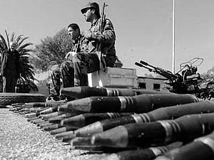 Війська Каддафі вибили повстанців з великих міст Війська Каддафі вибили повстанців з великих міст