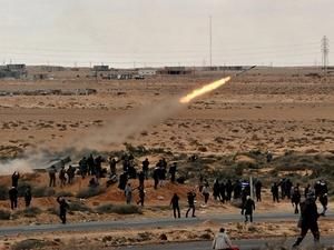 Силы Каддафи отбили у оппозиции город Рас-Лануф Силы Каддафи отбили у оппозиции город Рас-Лануф