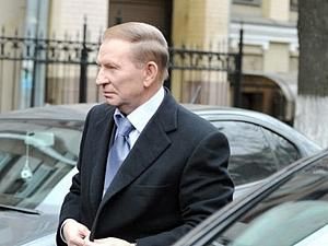 Кучма переніс очну ставку з Мельниченком на понеділок Кучма переніс очну ставку з Мельниченком на понеділок