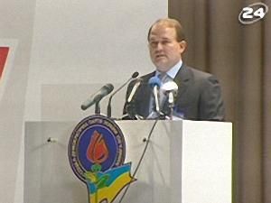 Медведчука допросили по делу Кучмы Медведчука допросили по делу Кучмы