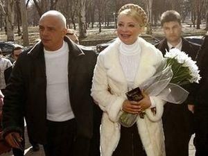 Семья Тимошенко за год заработала почти миллион 