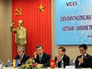 Янукович напише книгу про Україну Янукович напише книгу про Україну