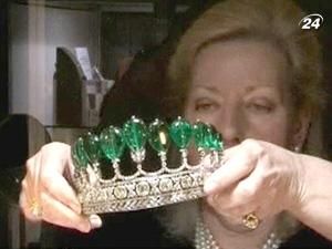 У Гонконзі продемонстрували унікальну діадему У Гонконзі продемонстрували унікальну діадему