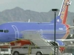 Southwest Airlines отменила сотни рейсов из-за инцидента с Boeing-737