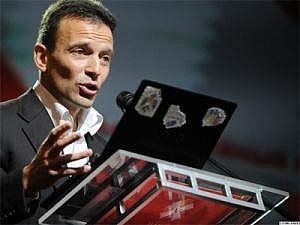 В России подали в суд на жестоко избитого ранее Олега Кашина