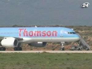 На борту британского авиалайнера взрывчатку не нашли На борту британского авиалайнера взрывчатку не нашли