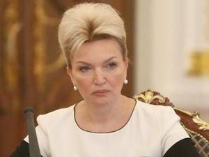 Янукович сократил штат Богатыревой Янукович сократил штат Богатыревой