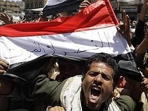 Йеменские военные открыли огонь по демонстрантам