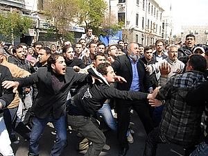 Сирия: в окрестностях столицы убили двух полицейских Сирия: в окрестностях столицы убили двух полицейских