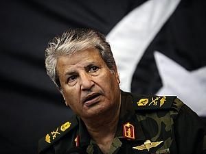 Ливия: главный повстанец обвиняет НАТО в бюрократии 
