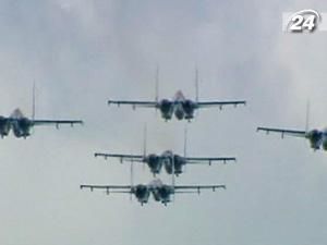 Авиационная группа "Русские витязи" выступила на авиашоу
