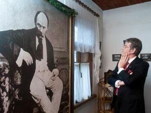 Ющенко снимает кино Ющенко снимает кино