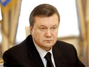 Янукович пригрозив губернаторам
