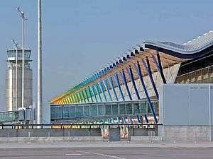 В Испанию с Кубы прибыли 37 политзаключенных В Испанию с Кубы прибыли 37 политзаключенных