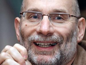 Борис Акунин издаст книгу по собственным записям в ЖЖ 