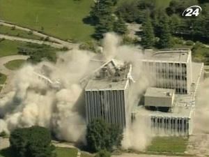 США: підривники зрівняли з землею воєнний госпіталь у Каліфорнії США: підривники зрівняли з землею воєнний госпіталь у Каліфорнії