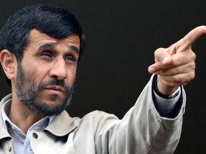 Иран выслал из страны трех кувейтских дипломатов Иран выслал из страны трех кувейтских дипломатов