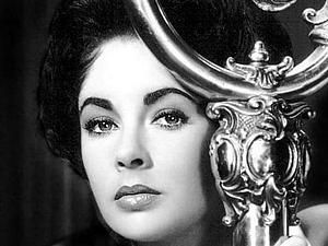 Christie's пустит с молотка украшения Элизабет Тейлор Christie's пустит с молотка украшения Элизабет Тейлор