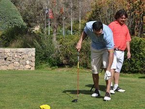 Кличко, як і обіцяв, зіграв у гольф (ФОТО) Кличко, як і обіцяв, зіграв у гольф (ФОТО)