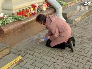 У Білорусі вшановують пам’ять жертв теракту 11 квітня У Білорусі вшановують пам’ять жертв теракту 11 квітня