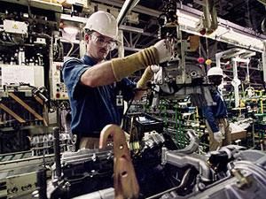 Toyota приостанавливает производство в Европе и восстанавливает в Японии Toyota приостанавливает производство в Европе и восстанавливает в Японии