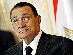 Хосни Мубарак остается в больнице