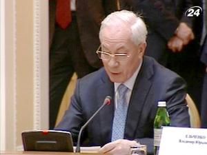 Азаров хочет контролировать цены через компьютер Азаров хочет контролировать цены через компьютер