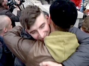 Обвиняемых в обезглавливании "Сталина" выпустили на поруки Обвиняемых в обезглавливании "Сталина" выпустили на поруки