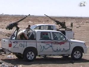 МИД Ливии обвинило Катар в поставках оружия повстанцам