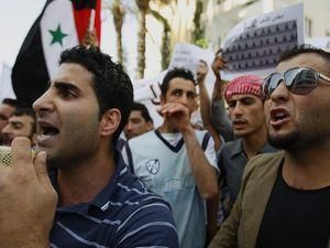 Власть Сирии приказала спецслужбам убивать не более 20 оппозиционеров в день Власть Сирии приказала спецслужбам убивать не более 20 оппозиционеров в день