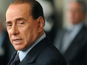 Берлусконі назвав малолітню повію патологічною брехухою