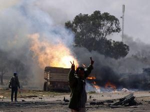 ЗМІ: НАТО бомбить столицю Лівії