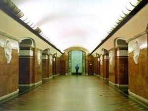 В Киеве на станции метро "Университет" обнаружили предмет, похожий на взрывное устройство В Киеве на станции метро "Университет" обнаружили предмет, похожий на взрывное устройство