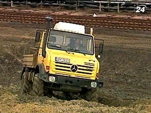 Універсальні машини - “танки” на колесах, що без проблем проїдуть майже всюди Універсальні машини - “танки” на колесах, що без проблем проїдуть майже всюди