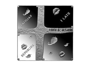 В Латвии выпустили квадратные монеты В Латвии выпустили квадратные монеты