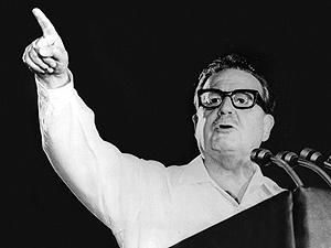 Тело экс-президента Чили эксгумируют Тело экс-президента Чили эксгумируют