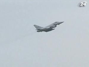 Члени НАТО не хочуть надавати своїх літаків для військової кампанії у Лівії Члени НАТО не хочуть надавати своїх літаків для військової кампанії у Лівії