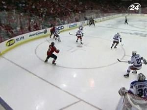 "Вашингтон" второй раз справился с "Рейнджерс" Федотенко "Вашингтон" второй раз справился с "Рейнджерс" Федотенко