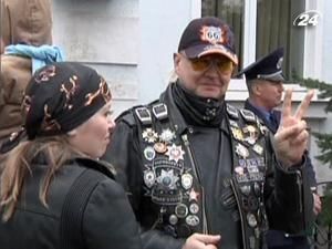 У Запоріжжі байкери відкрили сезон У Запоріжжі байкери відкрили сезон