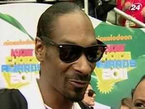 Snoop Dogg написав для холостяцької вечірки принца пісню "Wet"