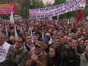 Белград: тисячі людей взяли участь в антиурядовій демонстрації