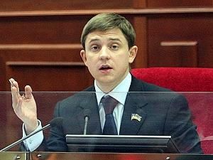 Довгий таки написав заяву про відставку