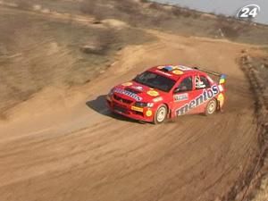 В Херсоне стартовал новый чемпионат Украины по ралли В Херсоне стартовал новый чемпионат Украины по ралли