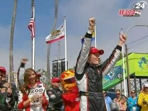 Майк Конвей виграв першу гонку у кар'єрі Майк Конвей виграв першу гонку у кар'єрі