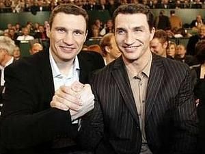 Поединки Кличко-Адамек и Кличко-Хэй получили даты и стадионы 