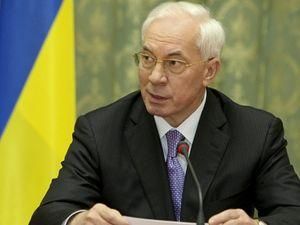 Азаров пропонує поетапну пенсійну реформу