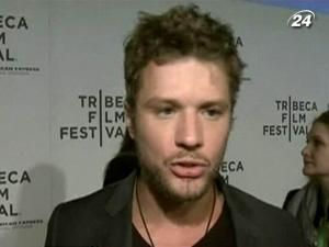 Актори Раян Філліпп та Тейлор Кітч презентували політичну драму Актори Раян Філліпп та Тейлор Кітч презентували політичну драму