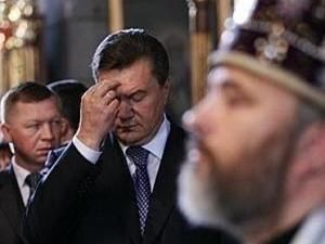 У Великодньому богослужінні у Києво-Печерській лаврі взяв участь Президент