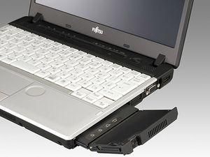 Ноутбук снабдили мини-проектором Ноутбук снабдили мини-проектором