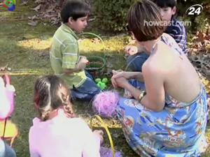 Одно из развлечений на Пасху в европейских семьях - поиски шоколадных яиц